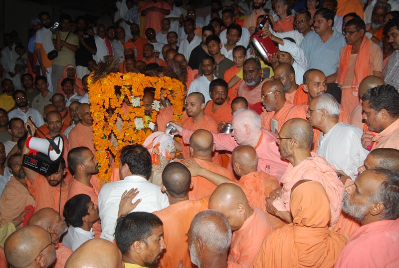 Yoga Vedanta Aalst - De mens wikt en God beschikt